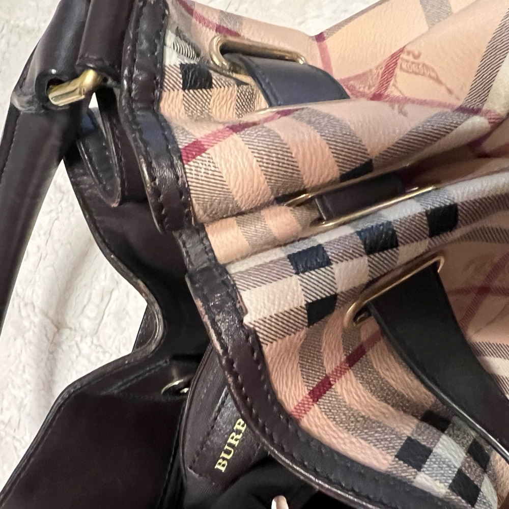 Burberry Haymarket check belted hobo - Picture 7 of 12